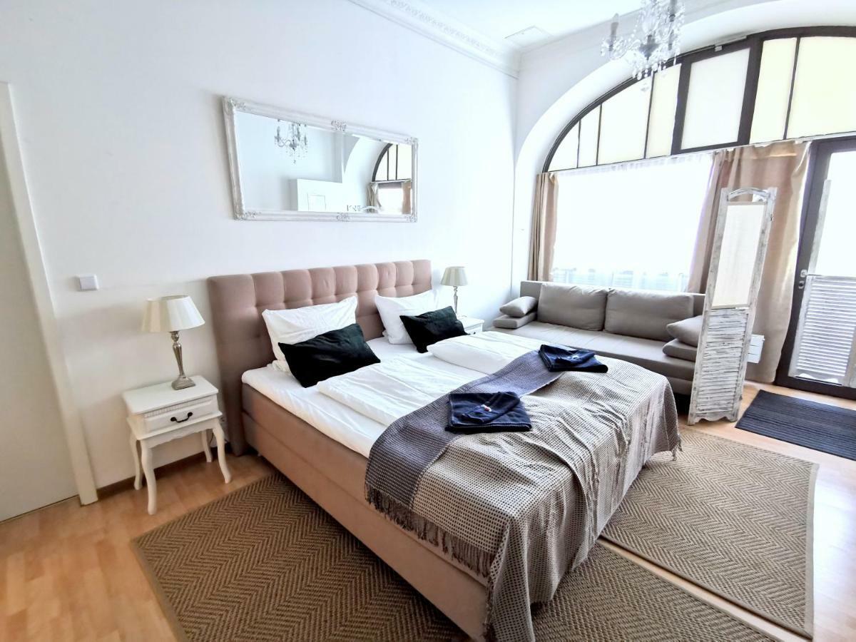 Apartment Gastein By Rockchair L Superhost Status L 2 Bedrooms Boxspringbeds 1,5 Bathrooms - Cozy Family & Business Flair Welcomes You! *